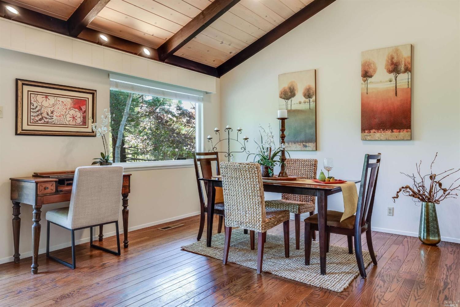 24 Azalea DR