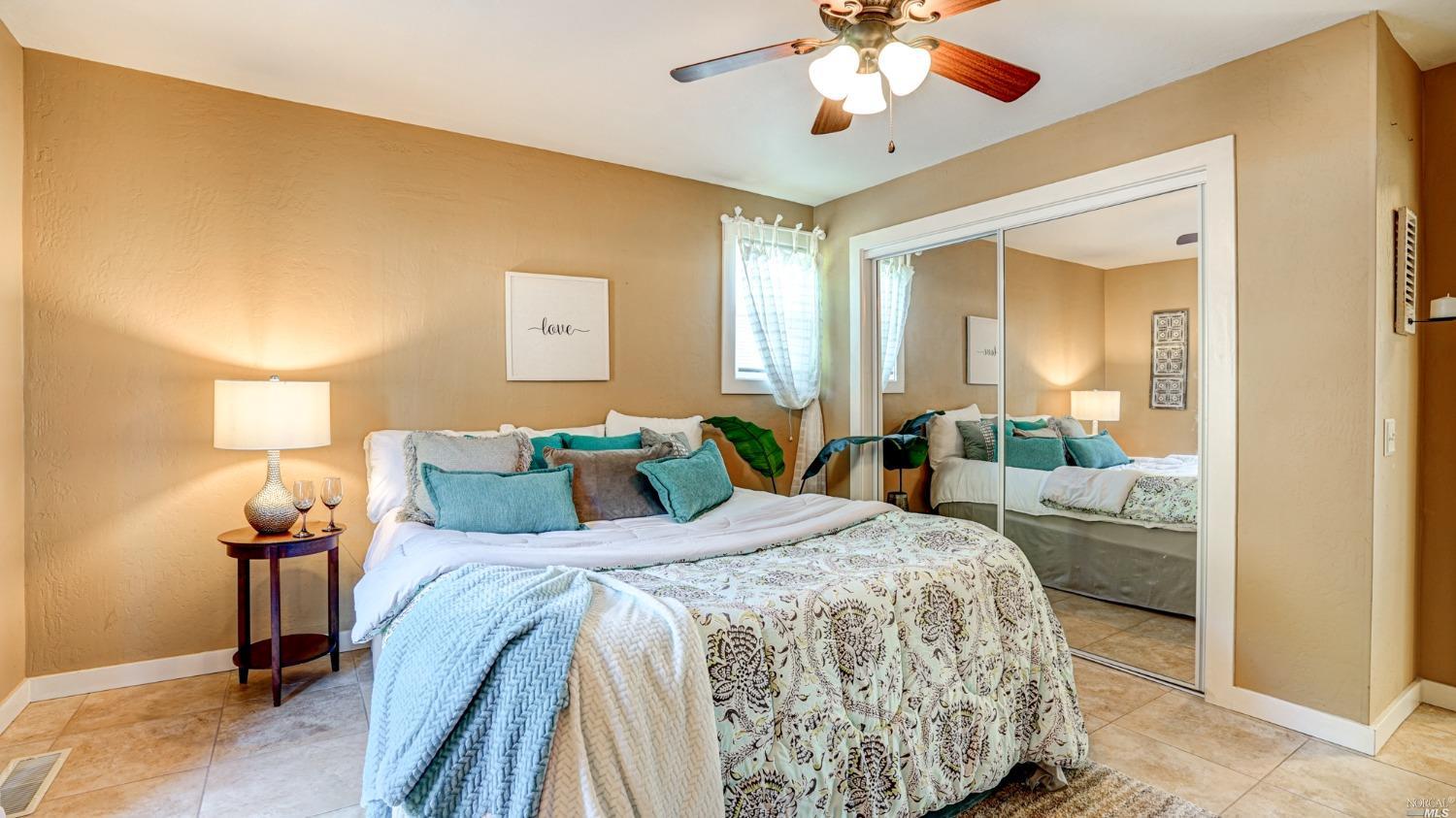 Hillside Sonoma Main Bed 2
