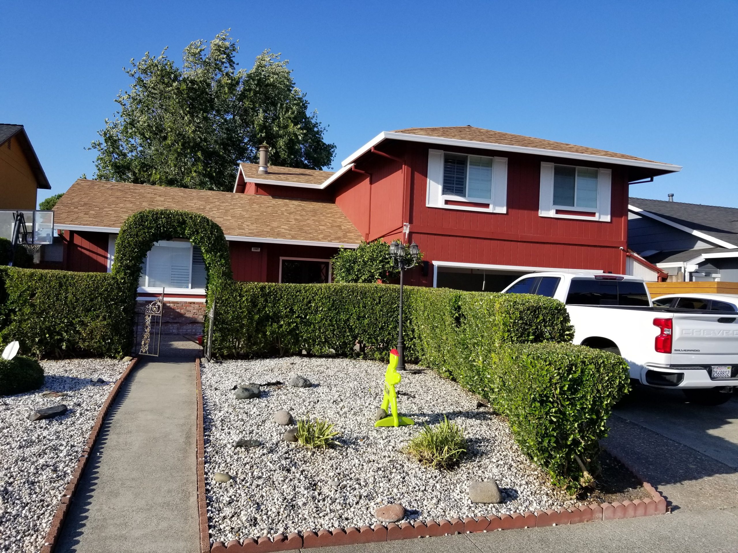 Natalys_Exterior_Before
